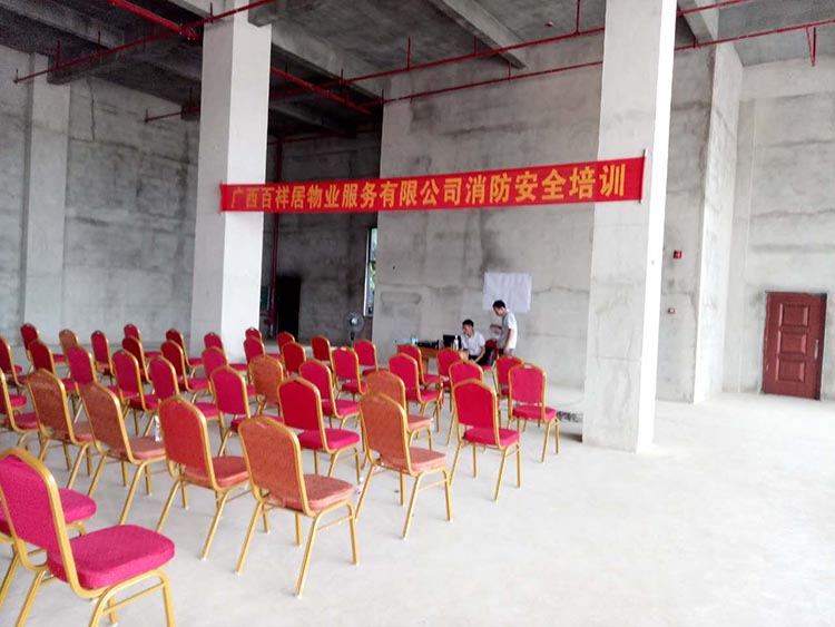 �������L(f��ng)�C(j��)