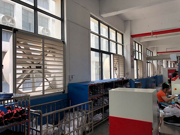 工廠玻璃鋼負(fù)壓風(fēng)機(jī)